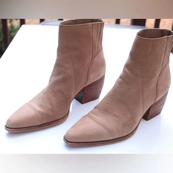 Vince Camuto Devena ankle boots - Picture 2 of 11